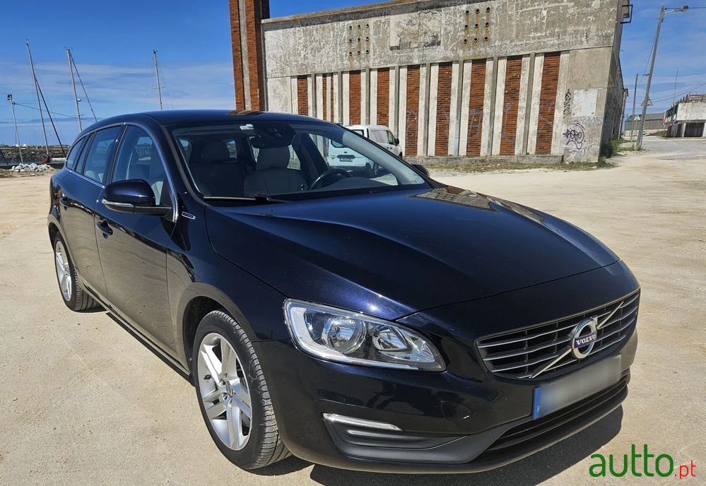 2015' Volvo V60 photo #1