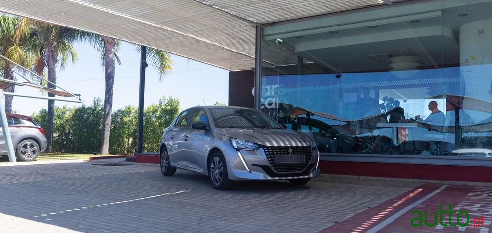 2022' Peugeot 208 photo #2