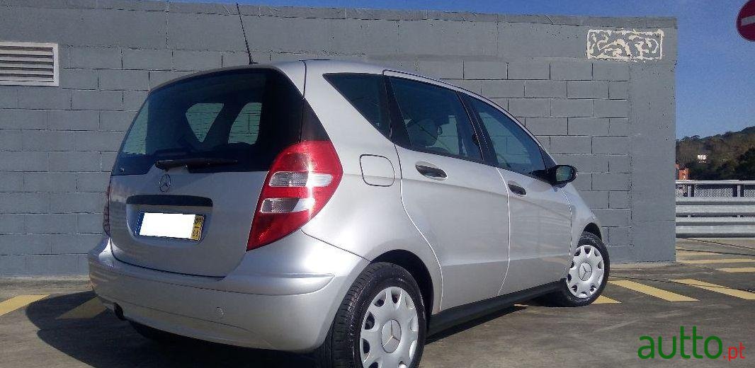 2007' Mercedes-Benz A-160 Cdi photo #2