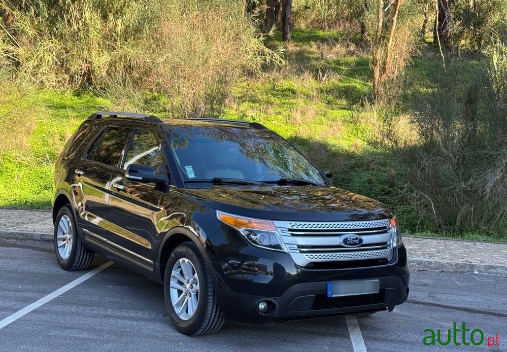 2013' Ford Explorer photo #1