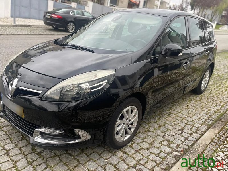 2014' Renault Grand Scenic photo #3