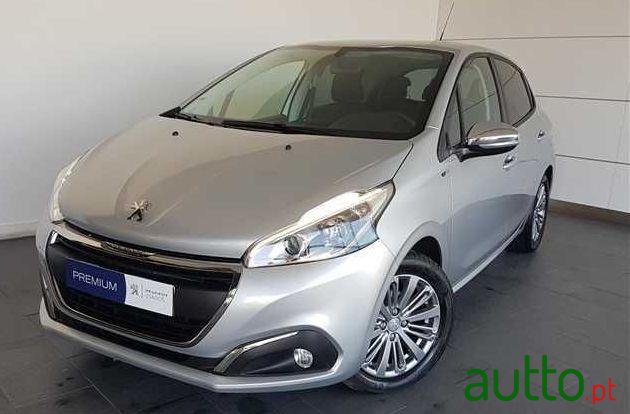 2017' Peugeot 208 1.2 Puretech Style photo #1