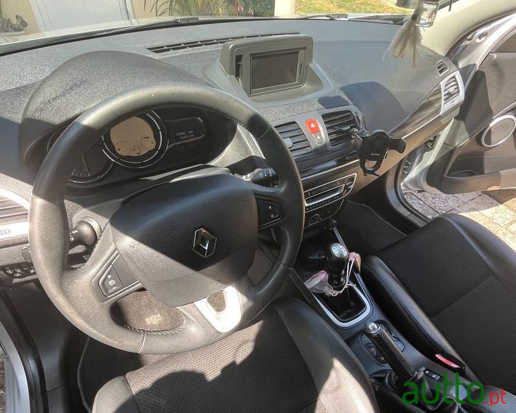 2010' Renault Mégane Sport Tourer photo #4