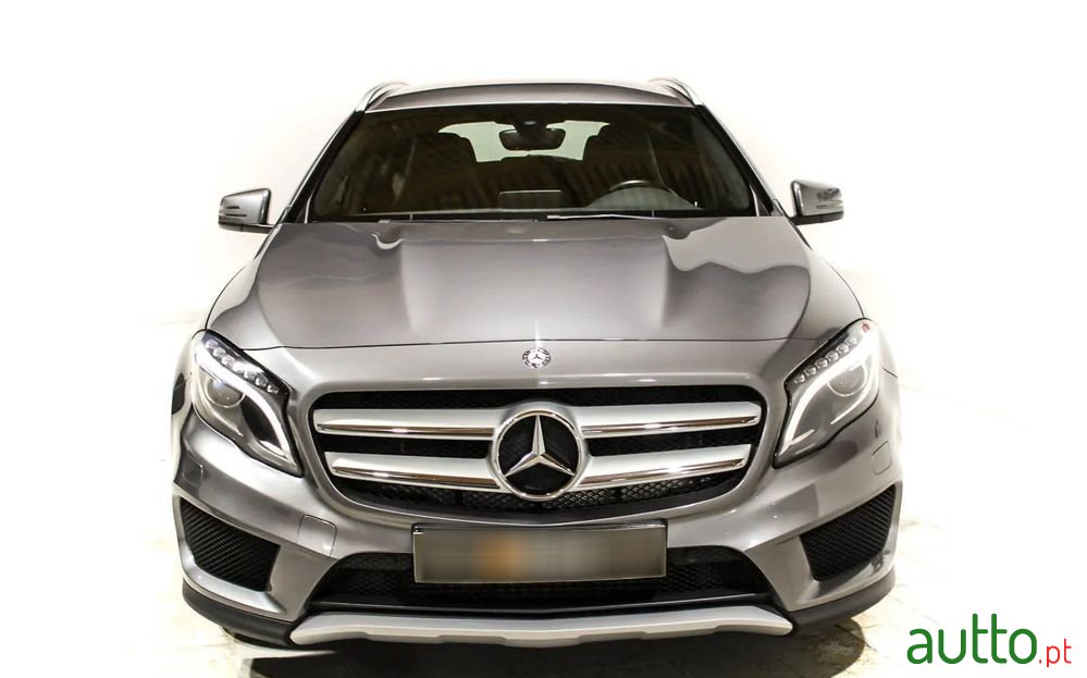 2017' Mercedes-Benz Classe Gla photo #2