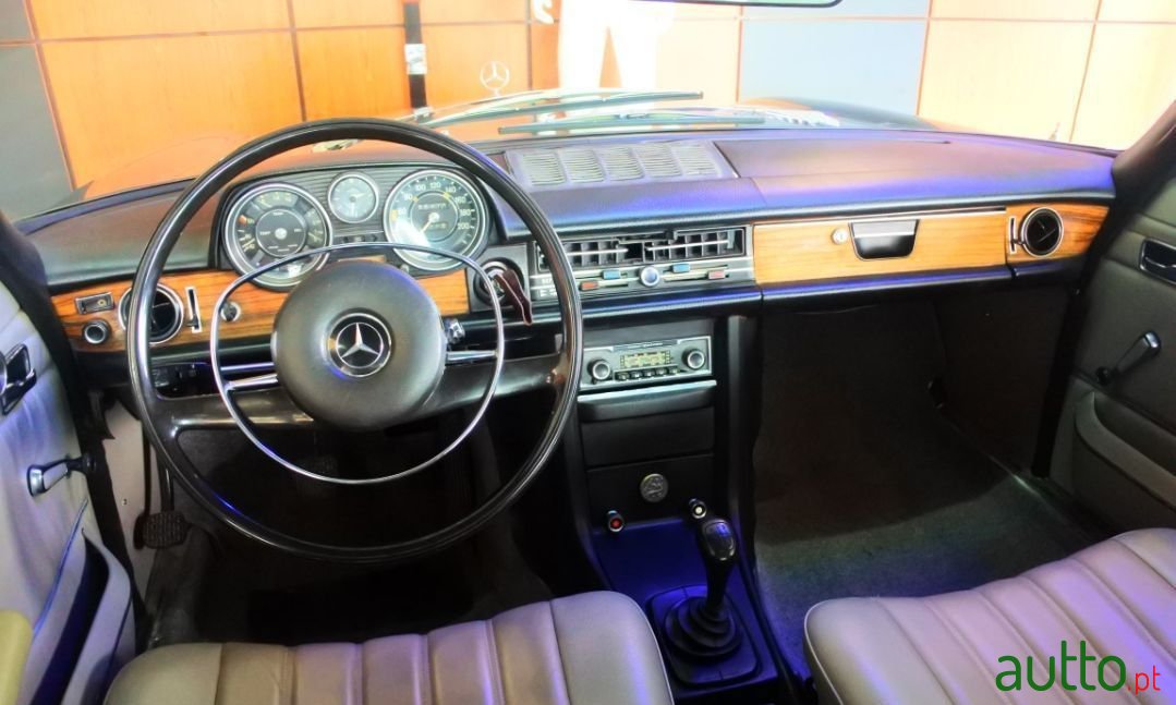 1970' Mercedes-Benz 250 photo #6