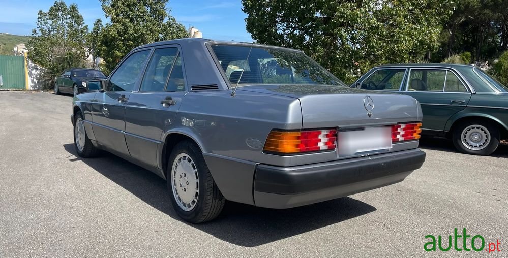 1992' Mercedes-Benz W201 190 E 2.3 photo #6