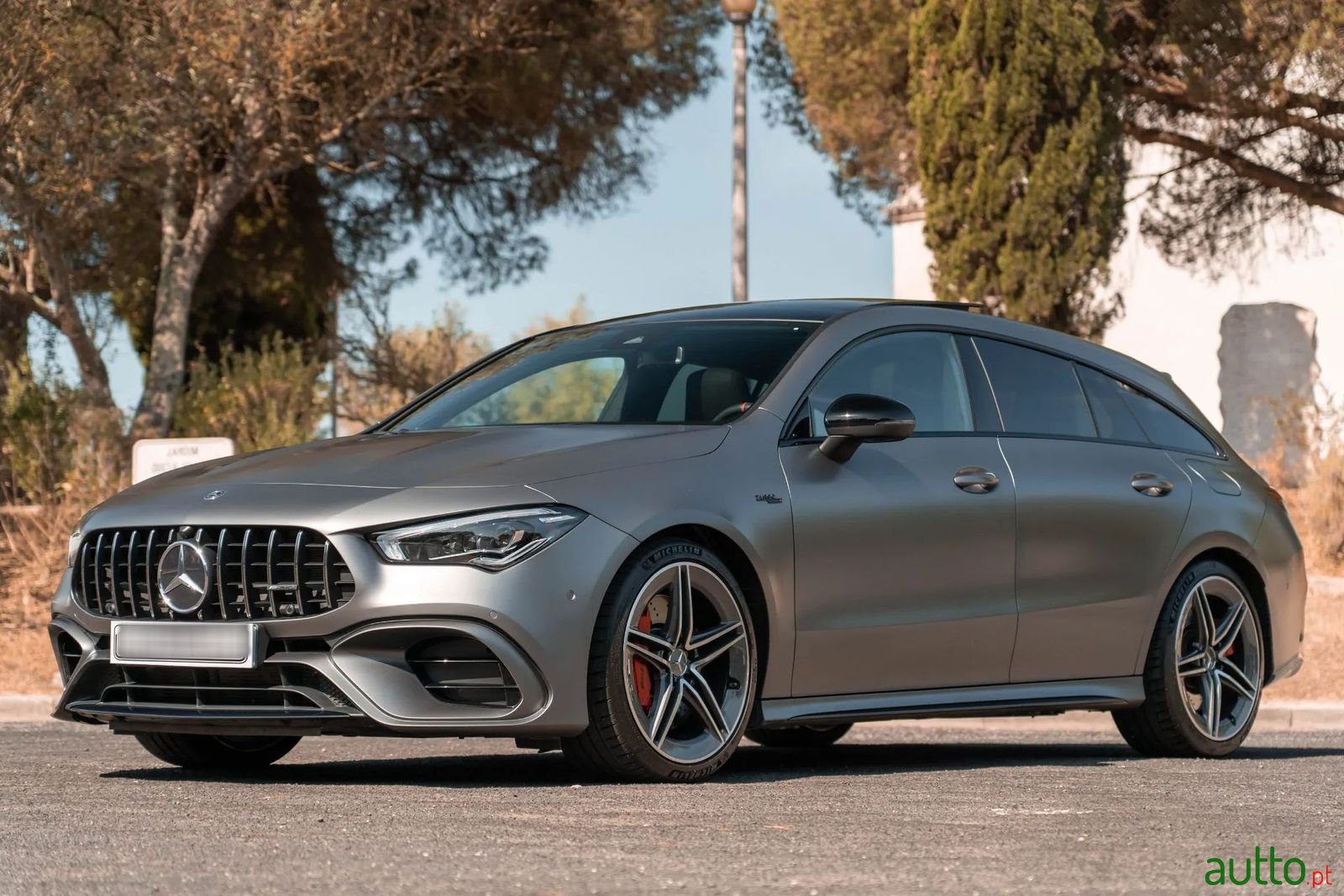 2020' Mercedes-Benz Cla-45-Amg photo #1