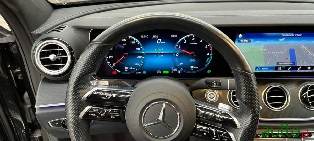 2021' Mercedes-Benz Classe E photo #4