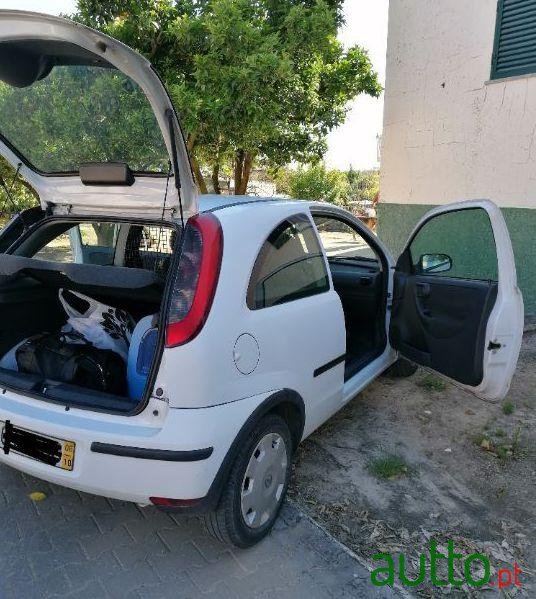 2006' Opel Corsa photo #2
