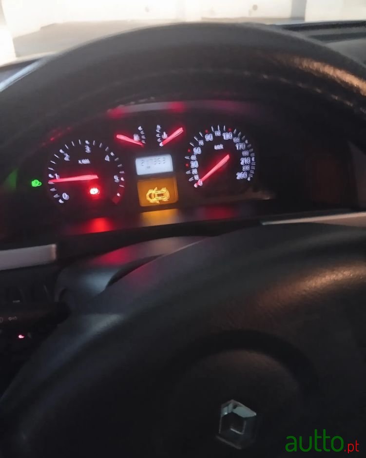 2007' Renault Laguna 1.9 Dci Confort photo #6