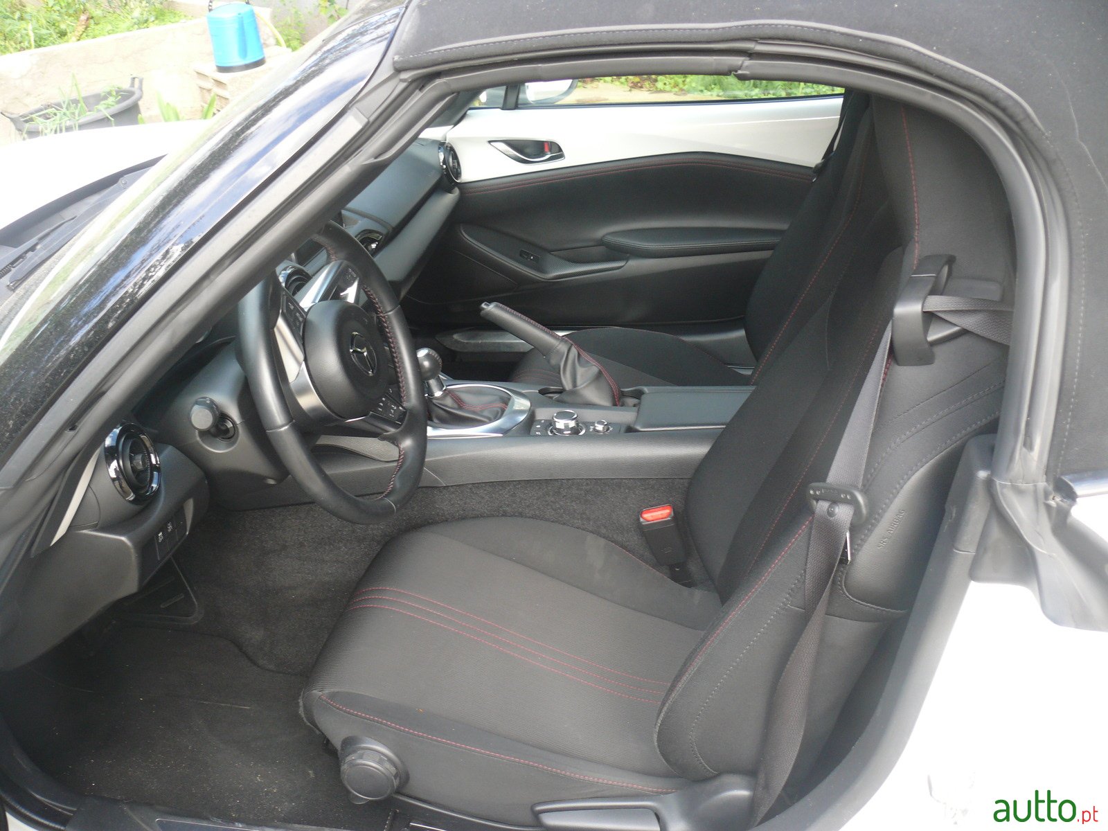 2016' Mazda MX-5 photo #7