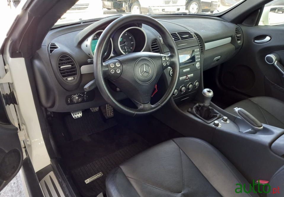 2005' Mercedes-Benz Slk-200 photo #5