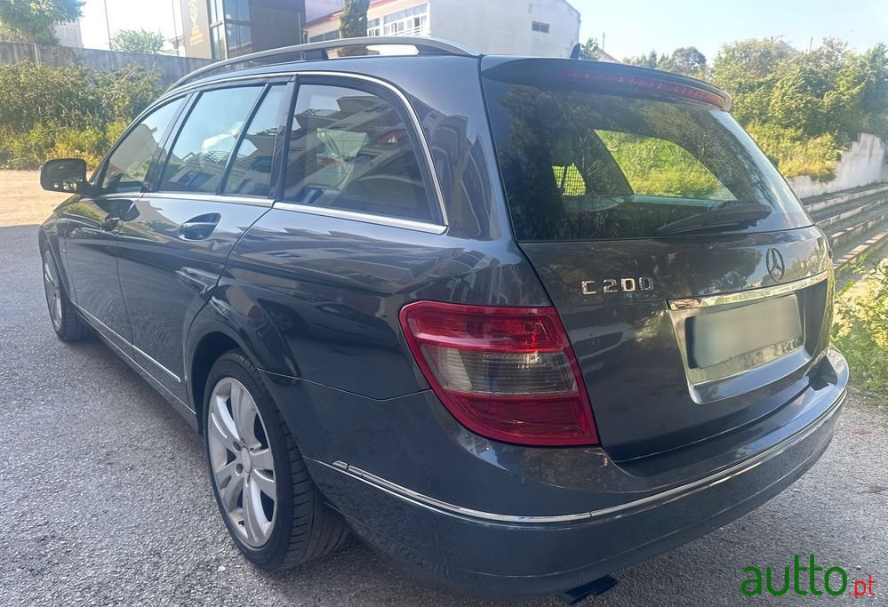 2008' Mercedes-Benz Classe C photo #4