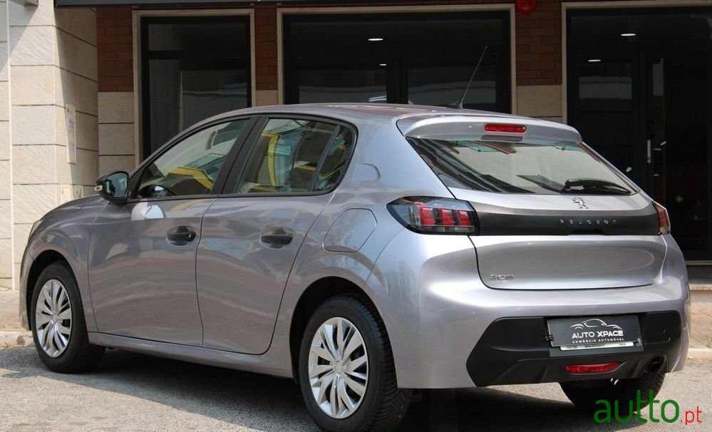 2020' Peugeot 208 photo #3