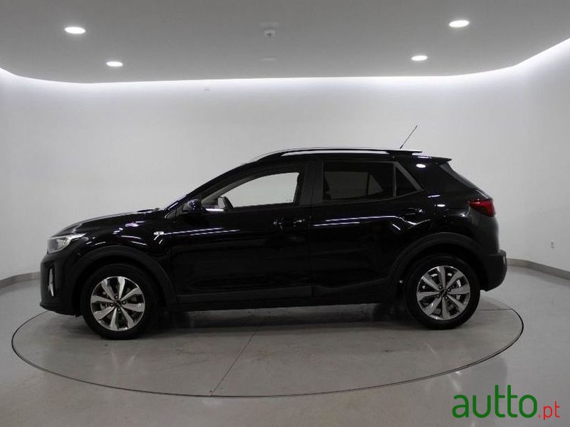 2024' Kia Stonic 1.2 Dynamic photo #4