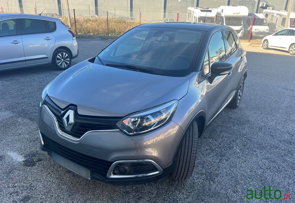 2016' Renault Captur photo #1