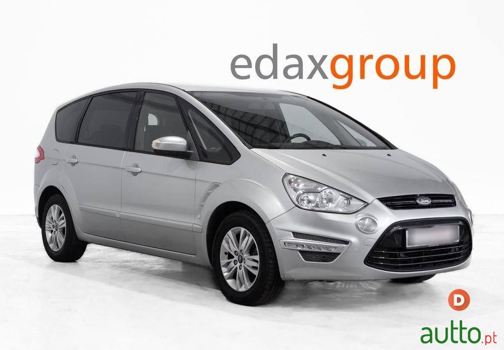 2013' Ford S-Max photo #1