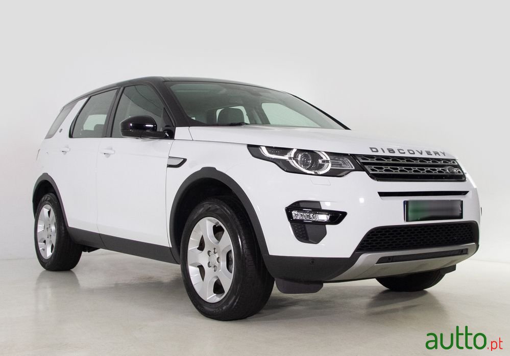 2016' Land Rover Discovery Sport photo #4
