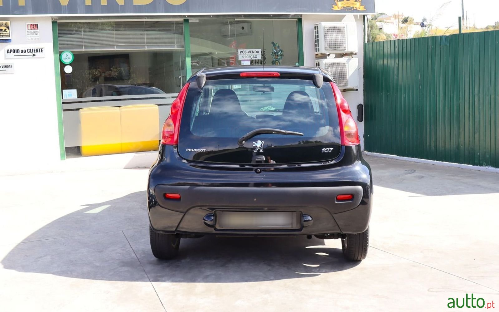 2011' Peugeot 107 photo #3