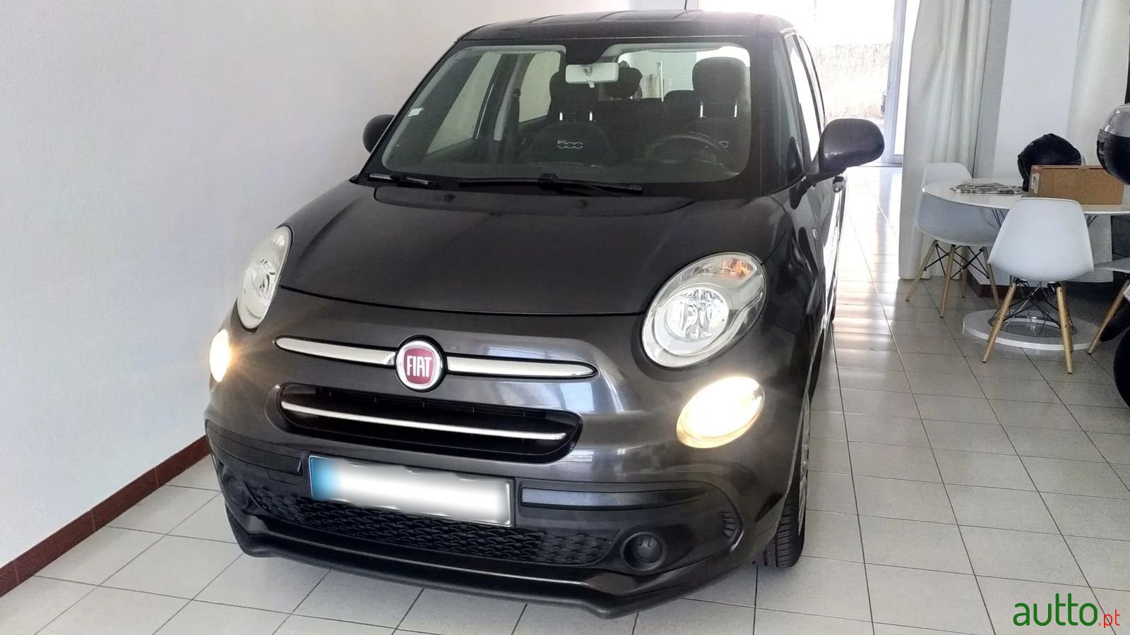 2017' Fiat 500L photo #2