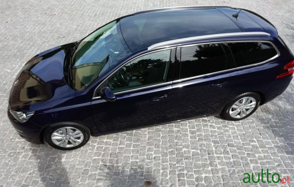 2015' Peugeot 308 Sw photo #1