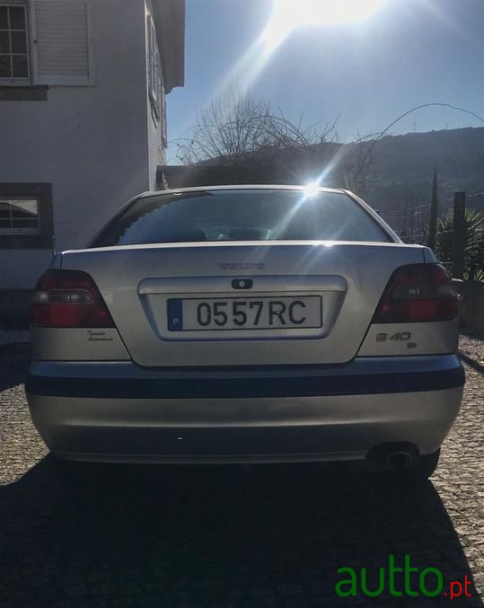 2001' Volvo S40 photo #4