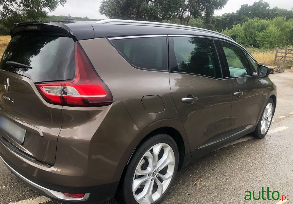 2018' Renault Scenic photo #6