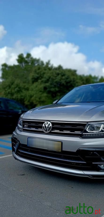 2018' Volkswagen Tiguan 2.0 Tdi R-Line Dsg photo #5
