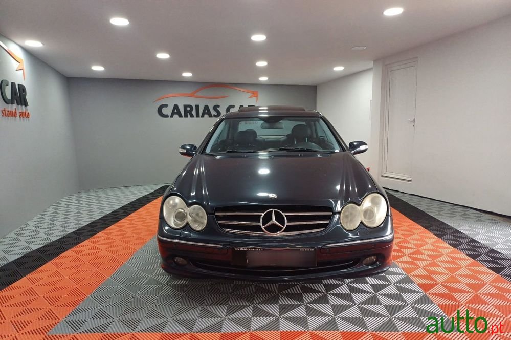 2002' Mercedes-Benz Classe Clk photo #3