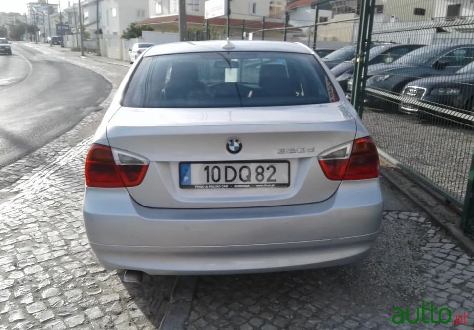 2006' BMW 320 photo #3