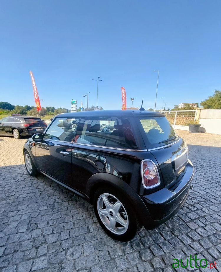 2013' MINI Cooper D 3 Portas photo #3