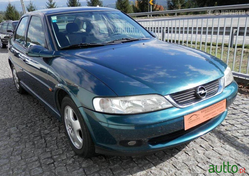 2000' Opel Vectra 1.6 100 photo #1