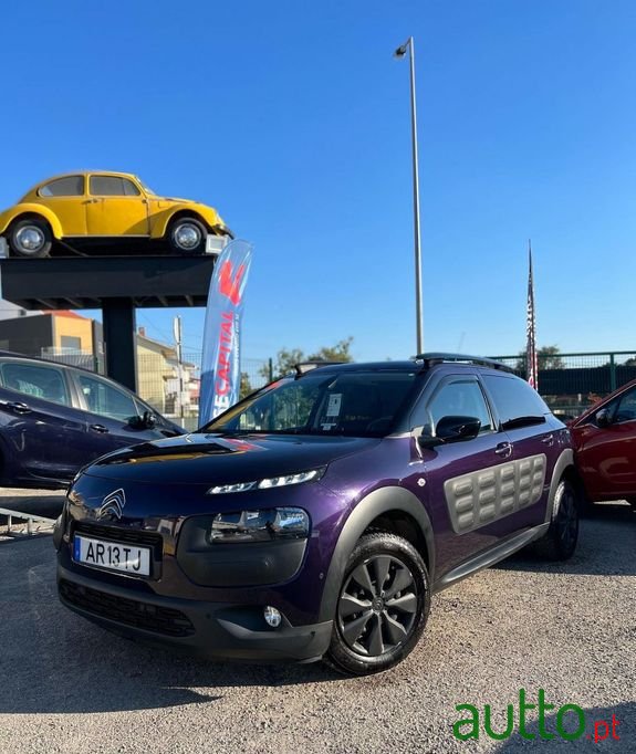 2017' Citroen C4 Cactus photo #1