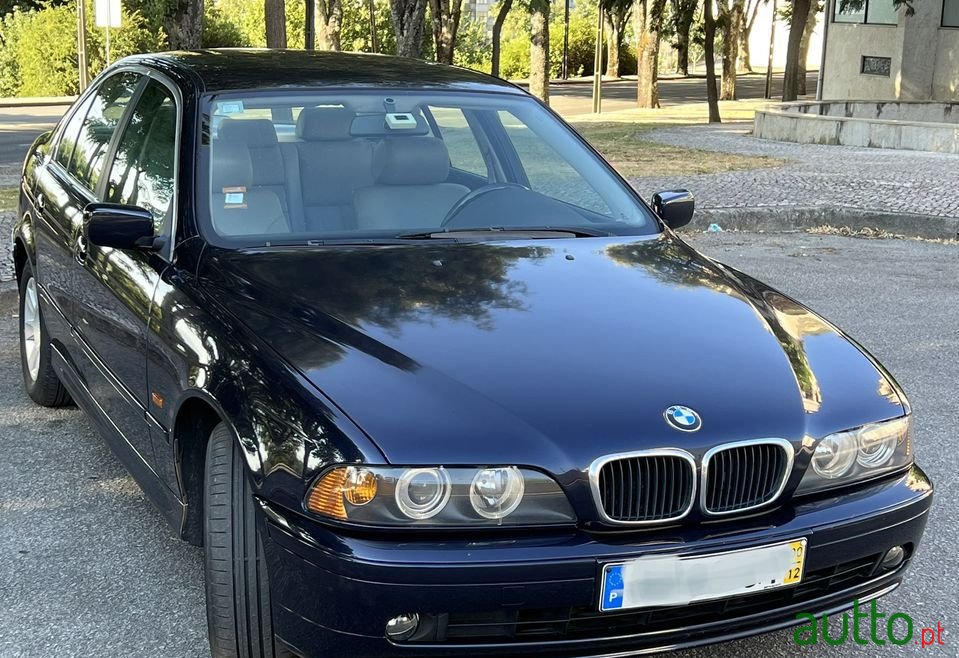 2000' BMW 520 photo #1