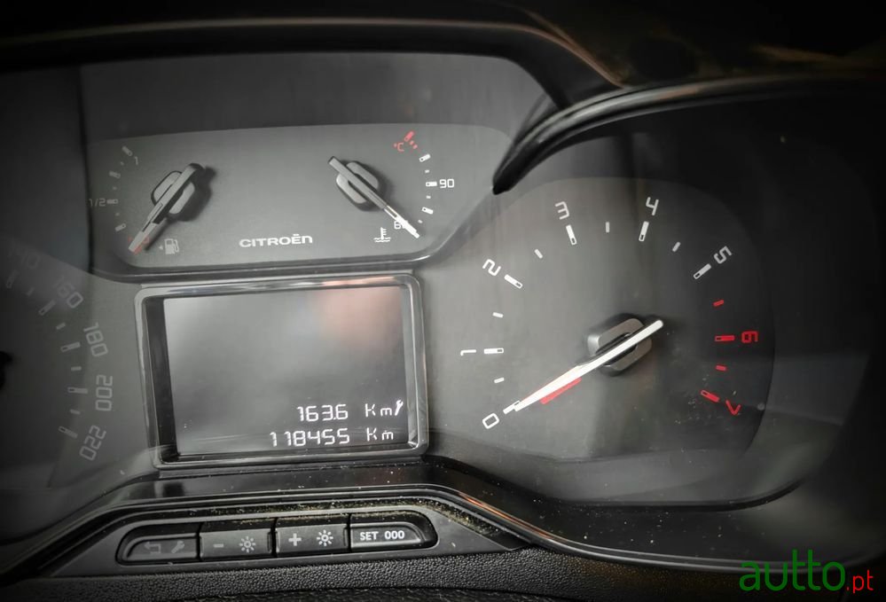 2022' Citroen C3 photo #6