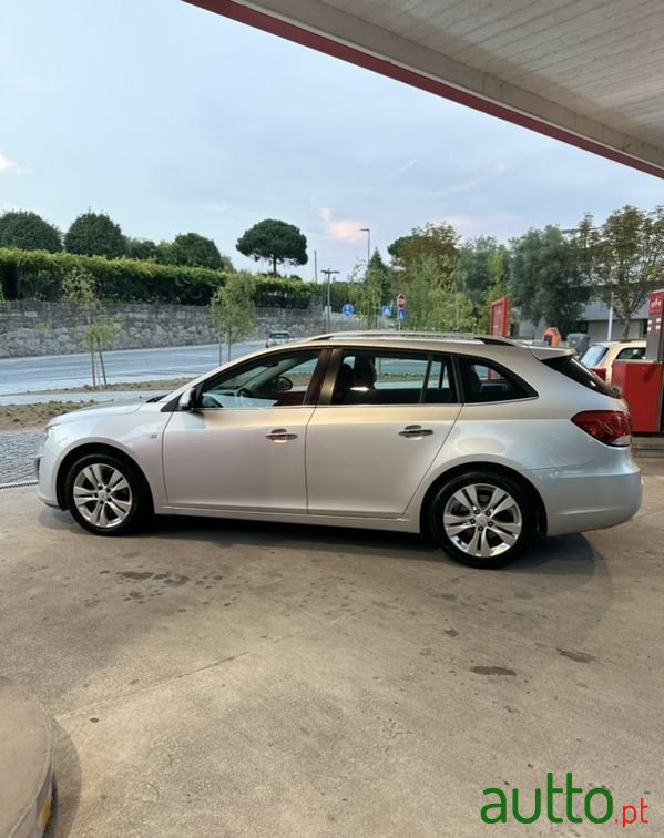 2013' Chevrolet Cruze Sw photo #3