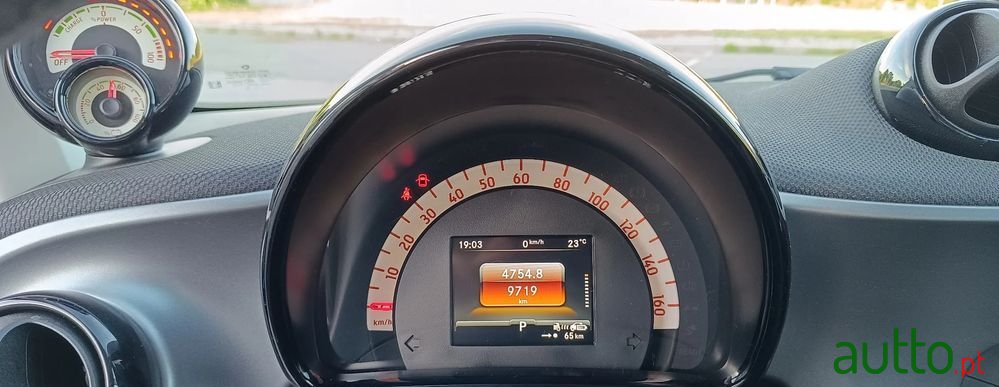 2023' Smart Fortwo Eq Passion photo #5