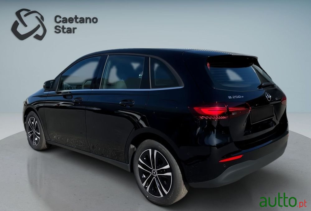 2024' Mercedes-Benz B 250 photo #4