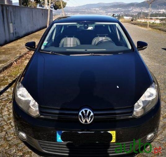 2012' Volkswagen Golf photo #2