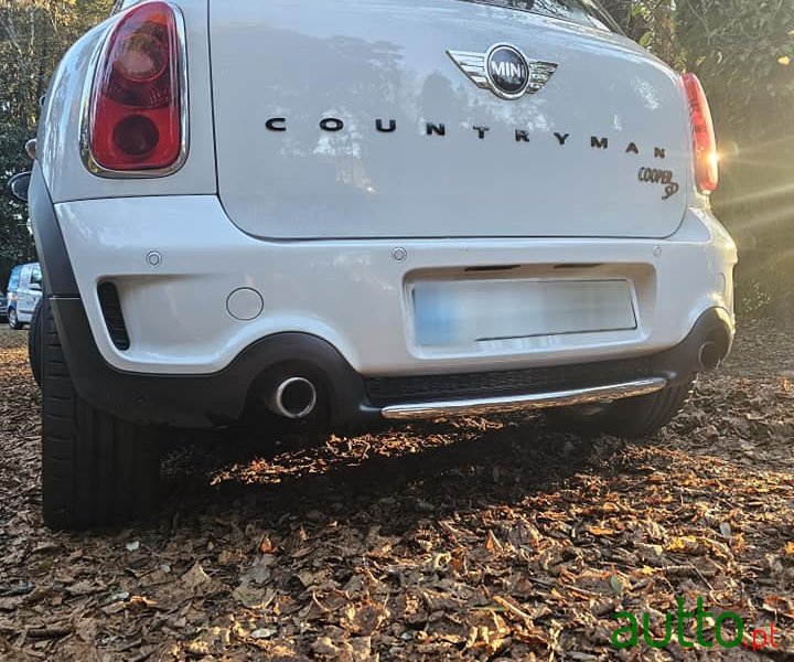2011' MINI Countryman photo #2