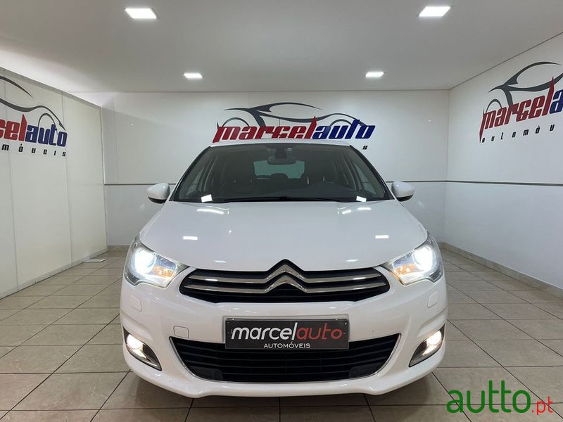 2016' Citroen C4 photo #2