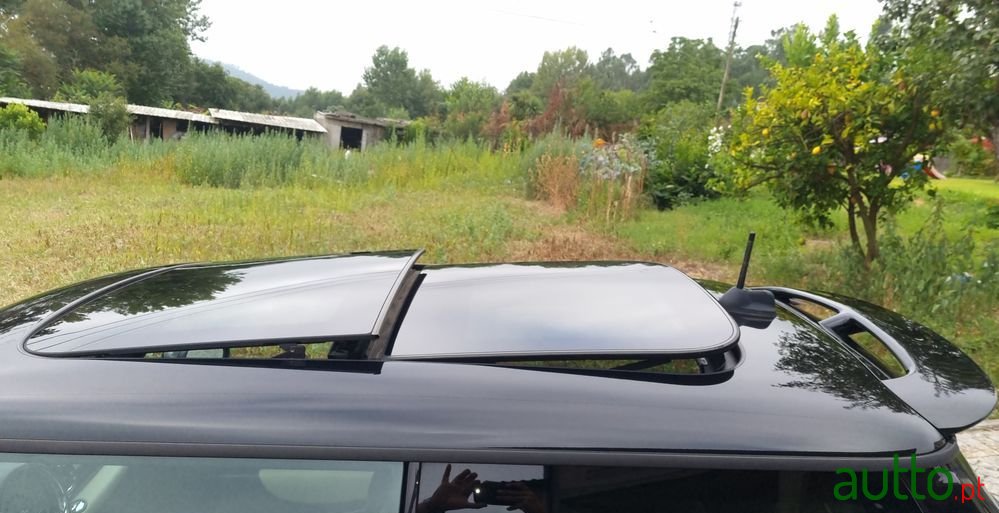 2009' MINI Cooper S photo #4