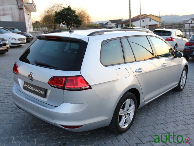 2013' Volkswagen Golf photo #3