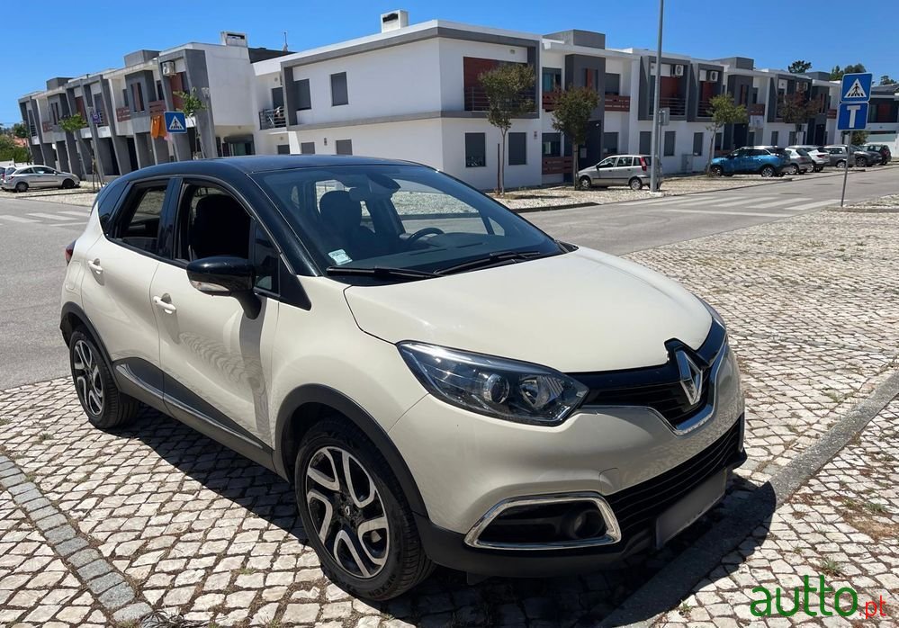 2016' Renault Captur 1.5 Dci photo #1