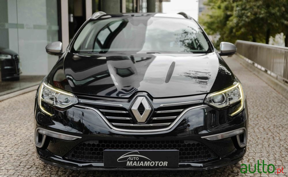 2020' Renault Megane Sport Tourer photo #4