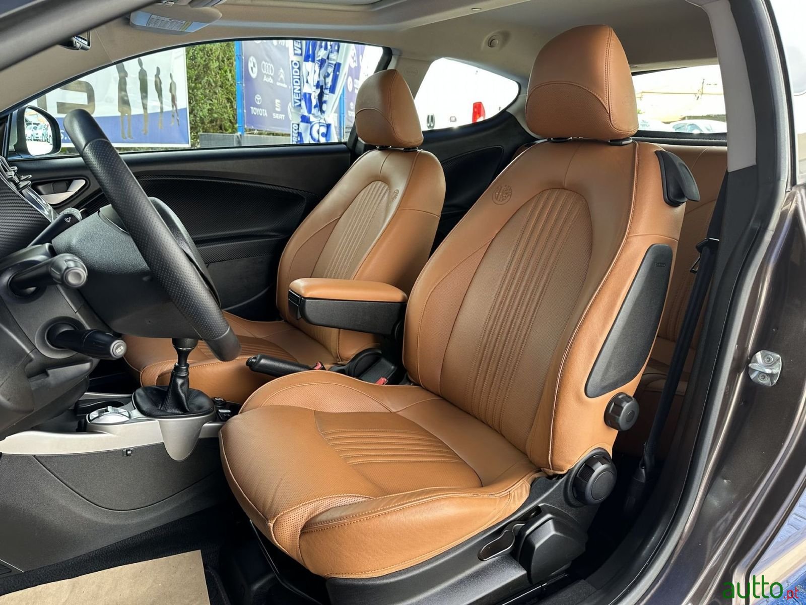 2011' Alfa Romeo MiTo photo #3