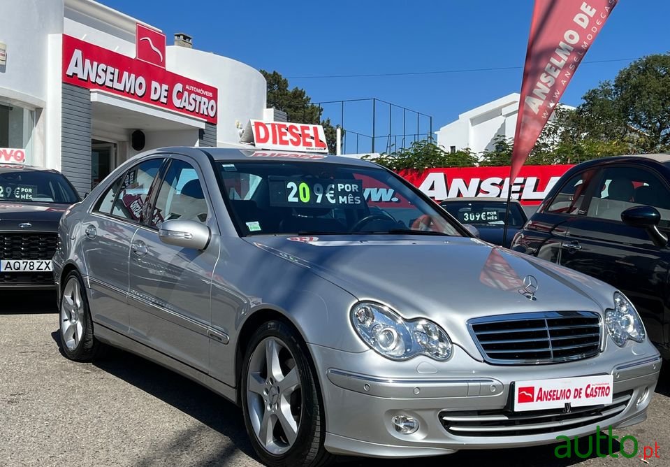 2006' Mercedes-Benz C-220 photo #2