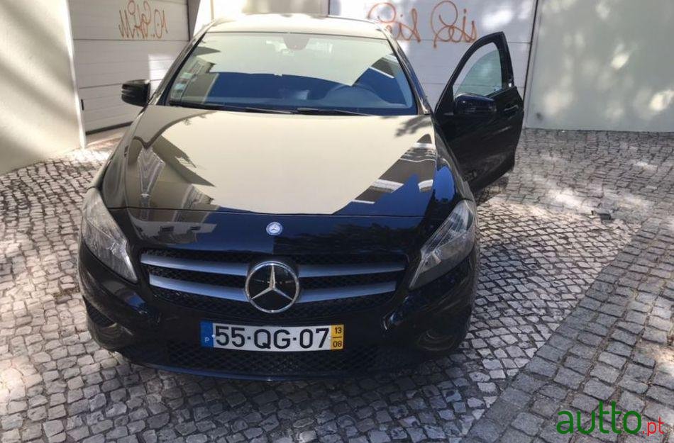 2013' Mercedes-Benz 180 Style photo #3