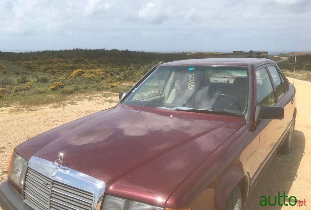 1986' Mercedes-Benz 200 Standard photo #5