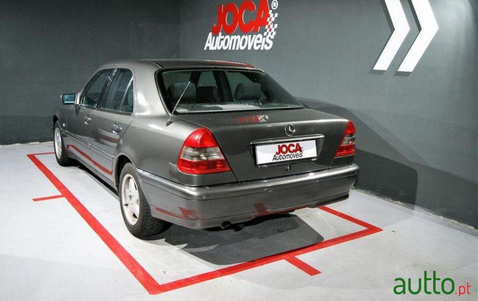 1993' Mercedes-Benz C-180 Elegance photo #2